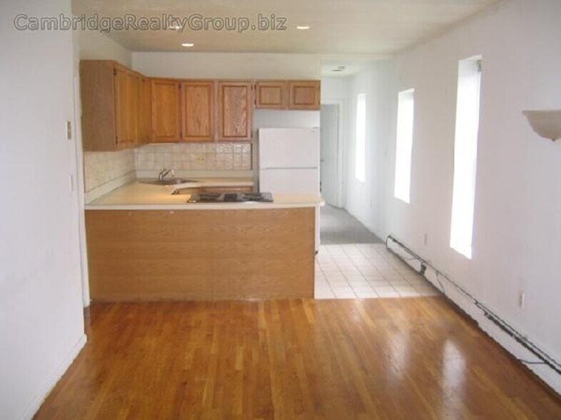 Building Photo - 24 Saint Cyprians Pl