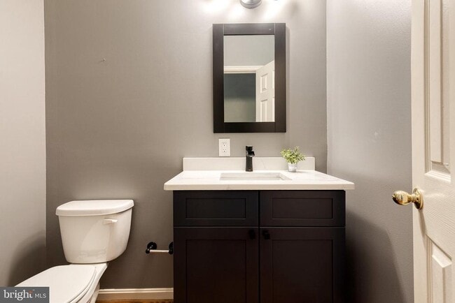 Building Photo - 1025 S Hanover St