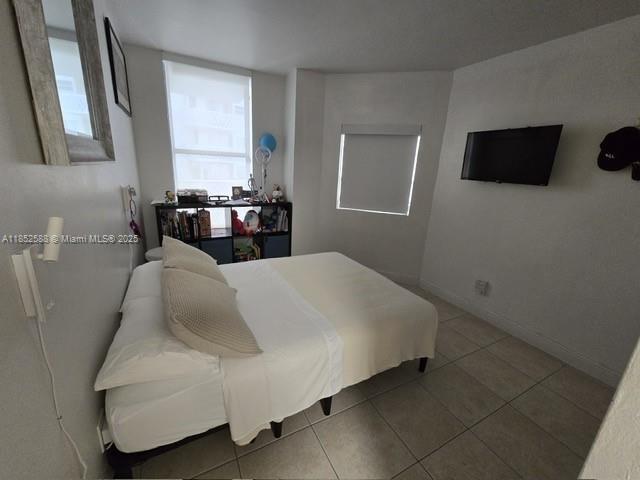 Building Photo - 1440 Brickell Bay Dr