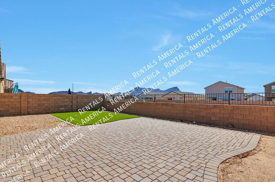 Building Photo - 10151 N Leopard Gecko Terrace