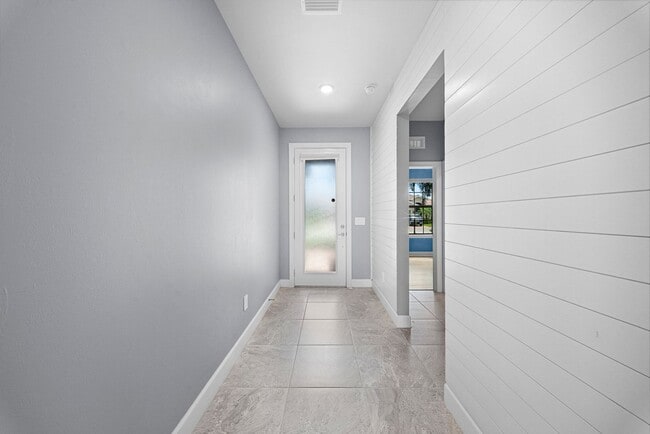 Building Photo - Modern Living 3-bedroom, 2-bath home in Alva