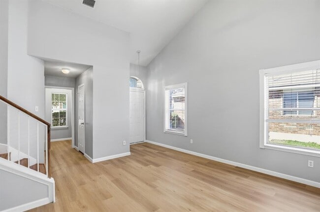 Building Photo - 2410 Charlie Harley Dr