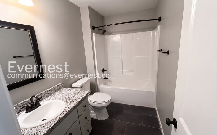 Building Photo - 5520 Desoto Cir