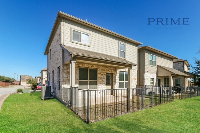 Building Photo - Beautiful two story Townhouse