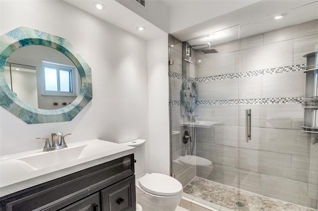 Building Photo - 7705 Meadow Park Dr