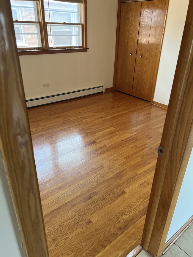 Building Photo - 2725 N 75th Ave