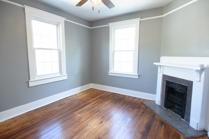 Building Photo - 900 E Park Ave