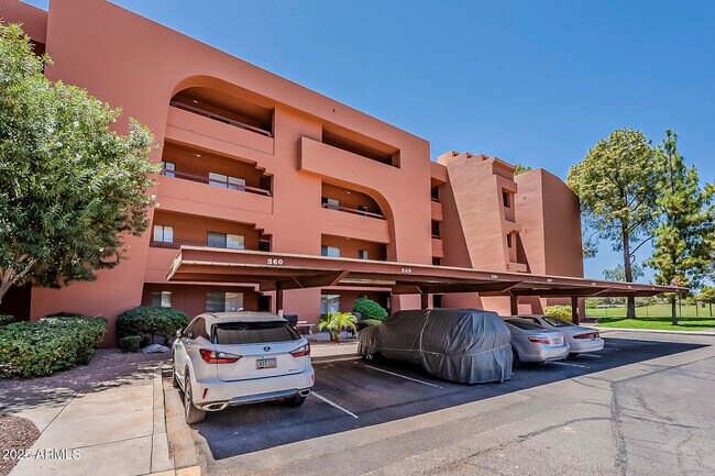 Building Photo - 4303 E Cactus Rd