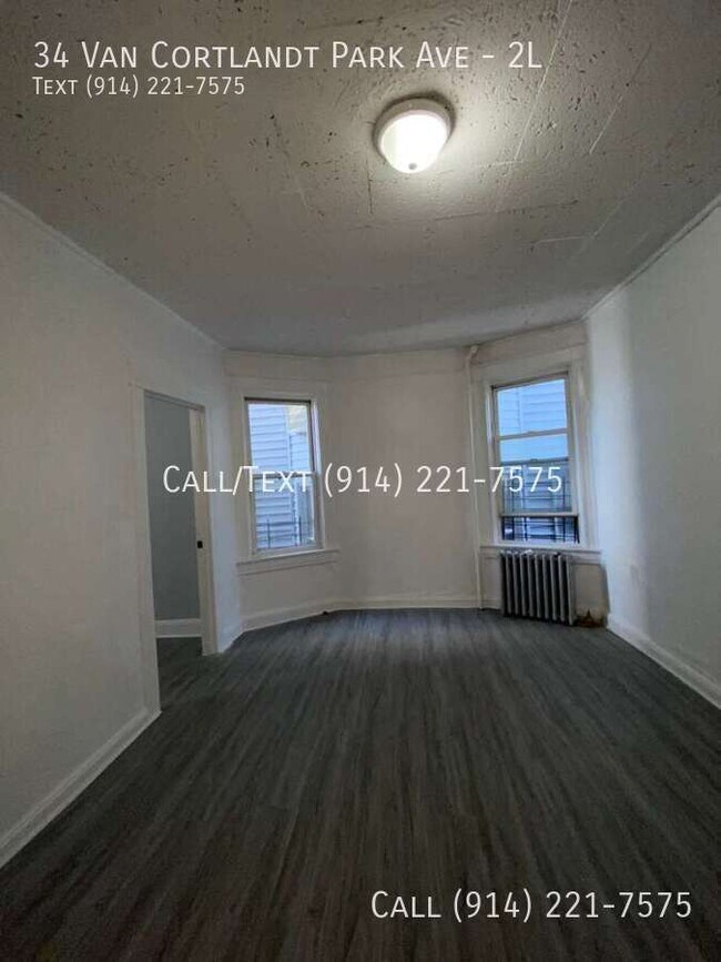 Building Photo - 34 Van Cortlandt Park Ave