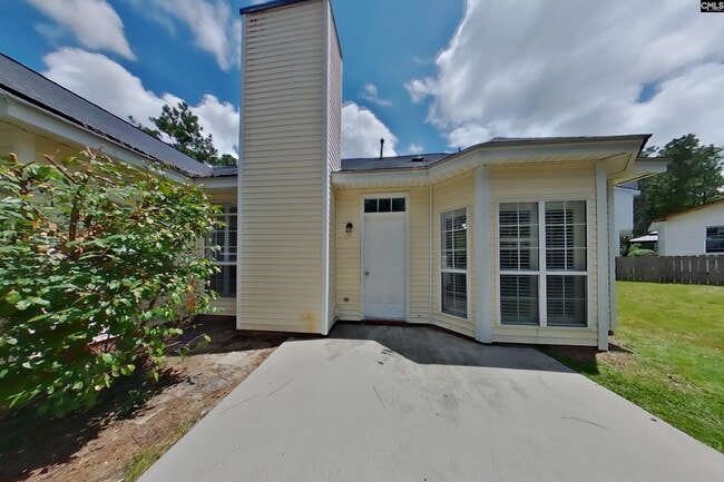 Building Photo - 110 Fawnhill Ct