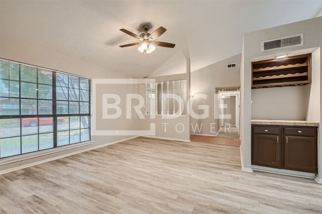 Building Photo - 9009 Davis St