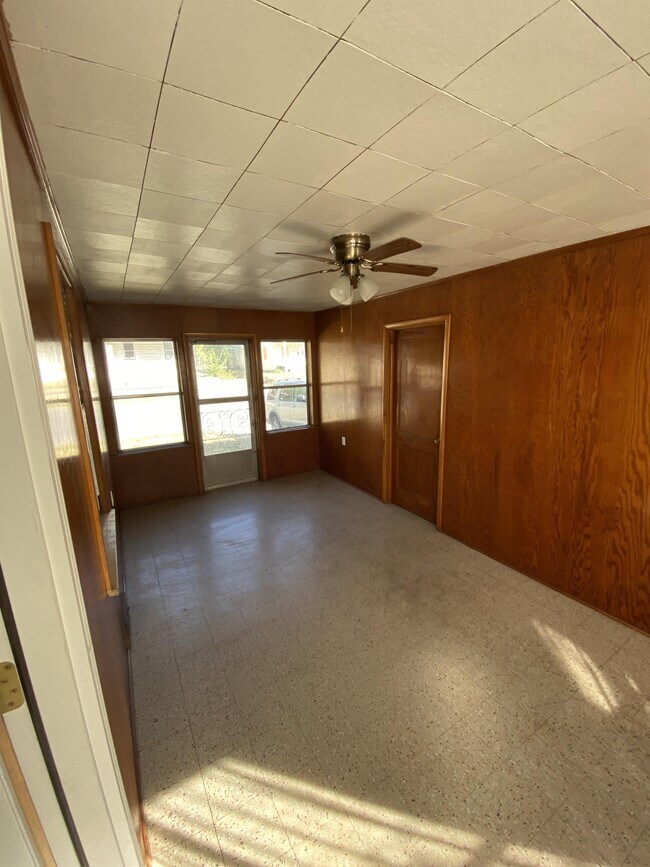 203 S Benton St 203 S Benton St Cape Girardeau MO 63703 Apartment