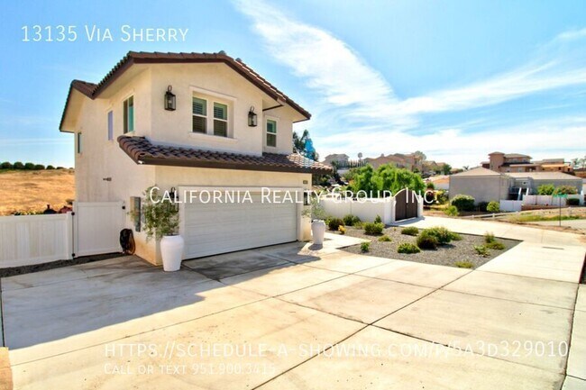 Building Photo - 13135 Via Sherry