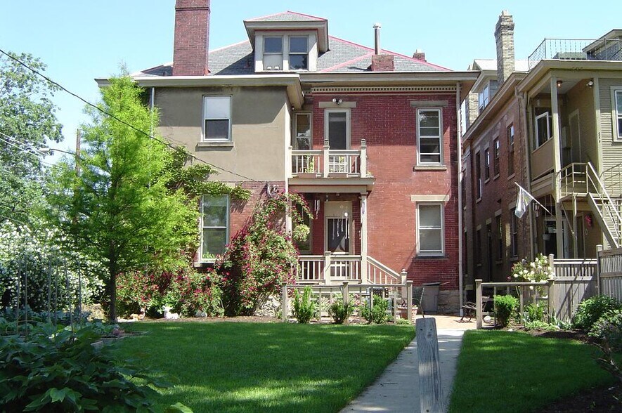 Building Photo - 781 Bryden Rd