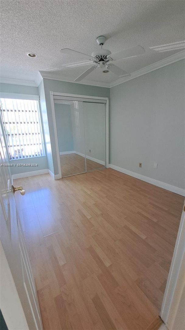 Building Photo - 5813 SW 140th Ave