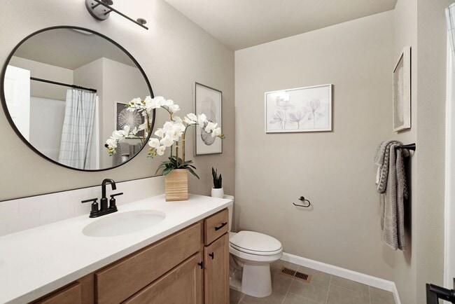 Building Photo - 6931 NE 132nd Way