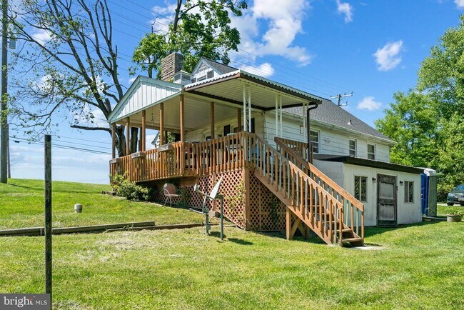 Building Photo - 15605 Hanover Pike