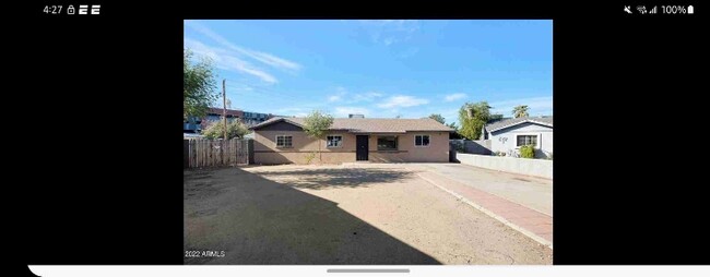 Primary Photo - 2829 W Marshall Ave