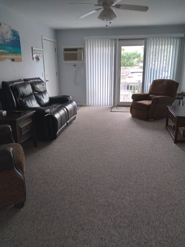 Building Photo - 1187 Ocean Ave