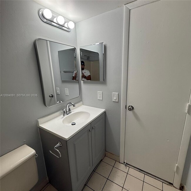 Building Photo - 8710 N Sherman Cir