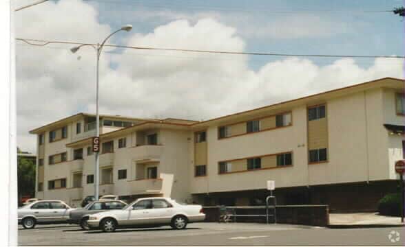 Building Photo - Park Plaza Apartments