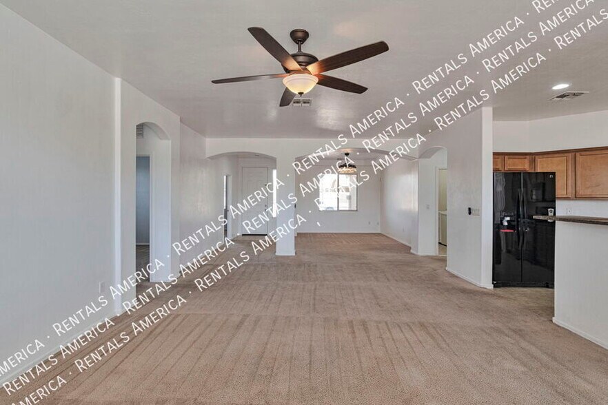 Building Photo - 6722 S Averroes Rd