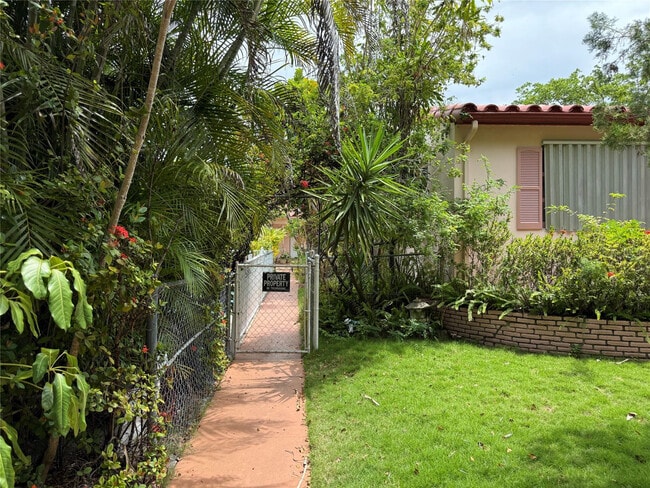 Building Photo - 1850 Rodman St