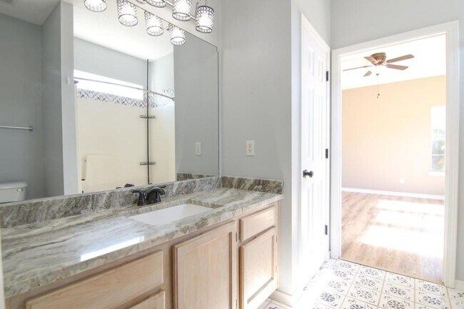 Building Photo - 7943 Audubon Dr