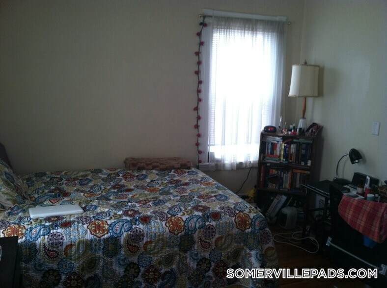 Building Photo - 81 Newbury St