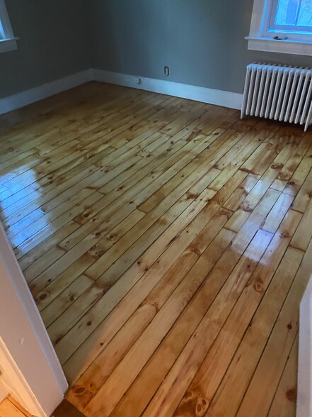 Bedroom #1 - 84 Milton Rd