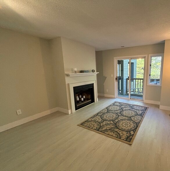 Building Photo - 1410 Whitney Ave