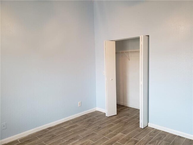 Building Photo - 2270 SW 87th Way