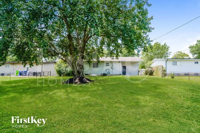 Building Photo - 2525 Dove Dr