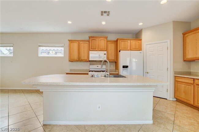 Building Photo - 10474 Howling Coyote Ave