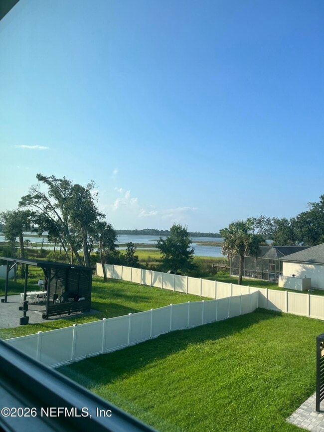 Building Photo - 5395 Heckscher Dr