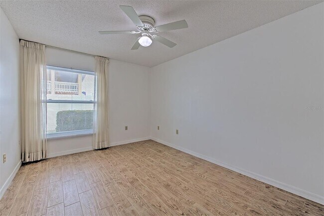 Building Photo - 4313 Tahitian Gardens Cir
