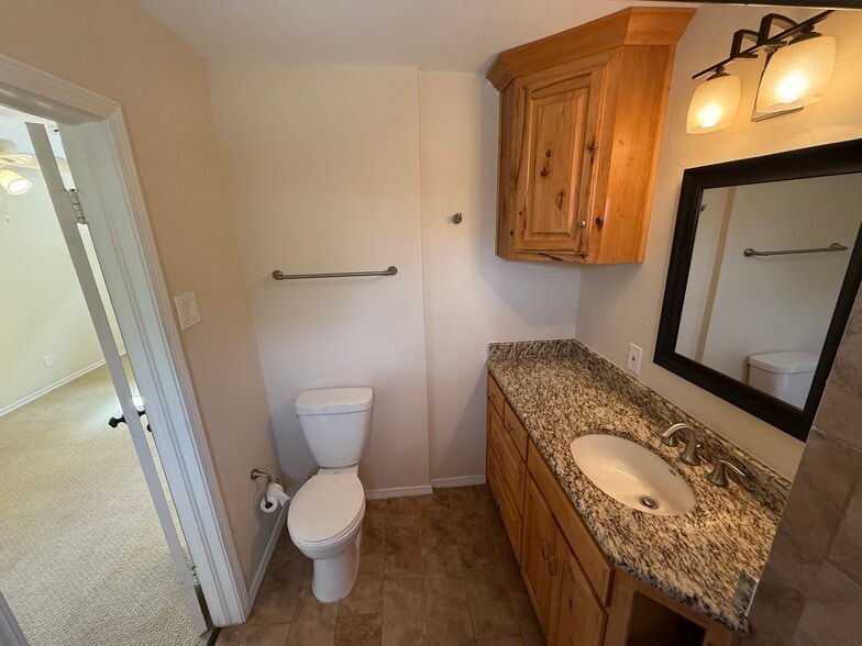 Building Photo - 8620 Baltimore Dr