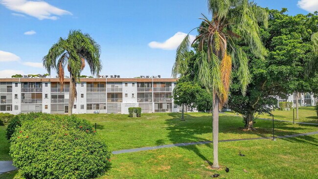 Building Photo - 2200 Springdale Blvd