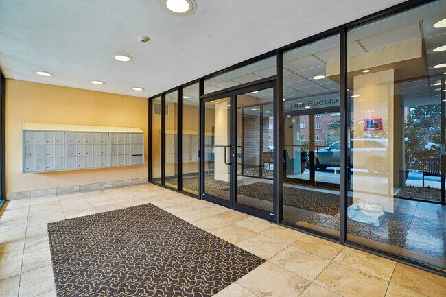 Building Photo - 1 Euclid Ave