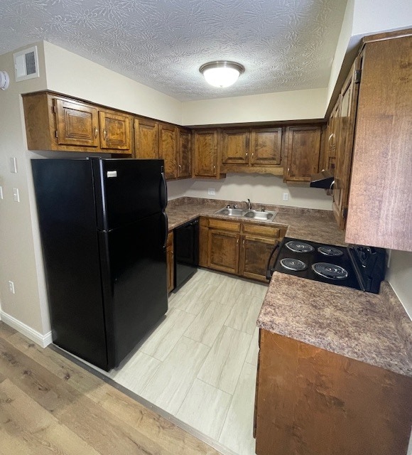 KITCHEN - 108 Morgan St