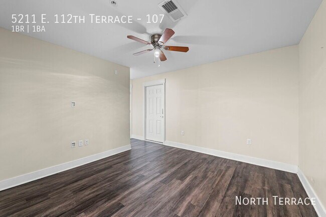 Building Photo - 5211 E 112 Terrace