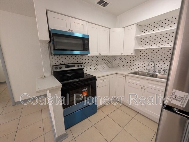 Building Photo - 3721 N Whittier St