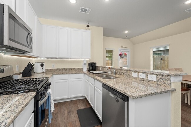 Building Photo - 2408 Bray Head Dr