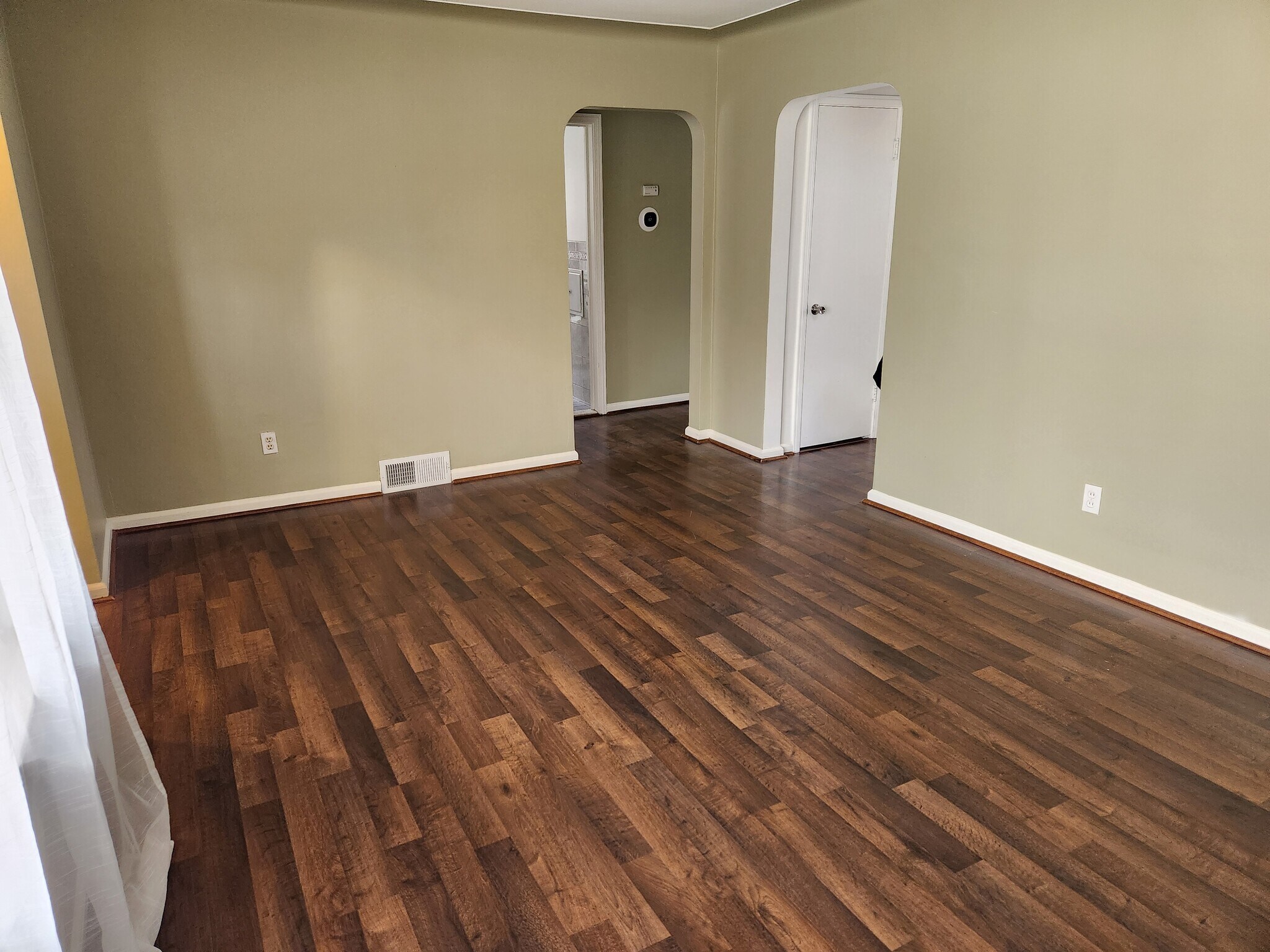 Living room - 21102 Lochmoor St