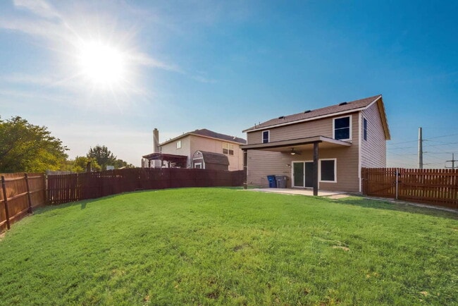 Building Photo - 1161 Condor Dr