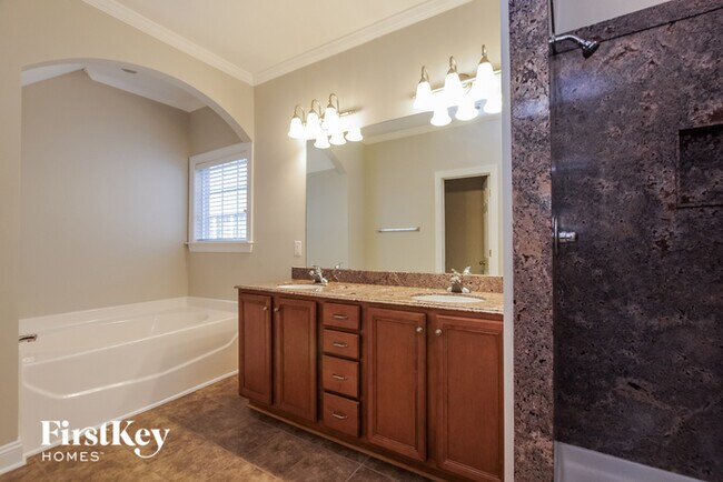 Building Photo - 6005 Filly Dr