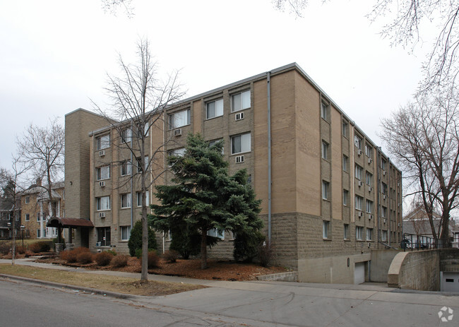 Pillsbury Manor Apartments - Pillsbury Manor