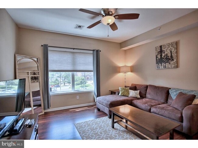 Building Photo - 135 Prospect St