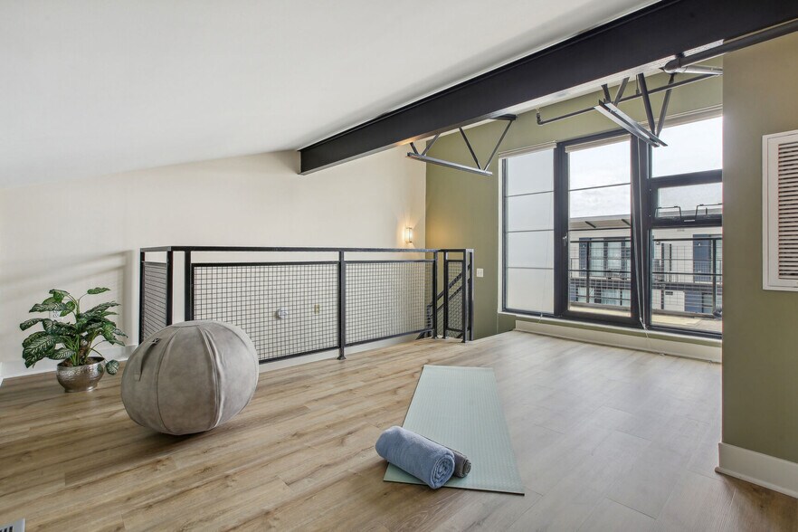 Building Photo - 2125 14th St NW