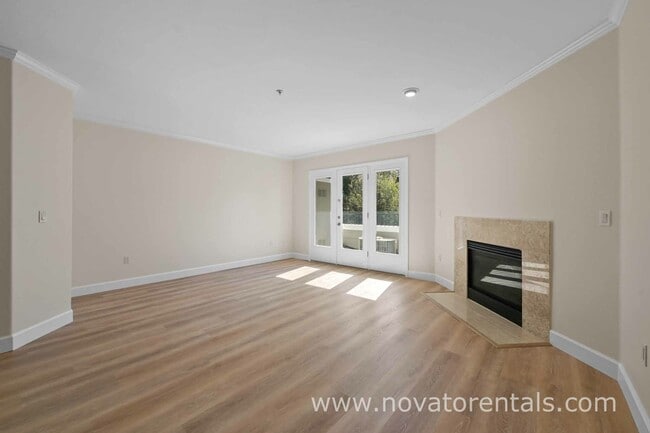 Building Photo - 852 Diablo Ave